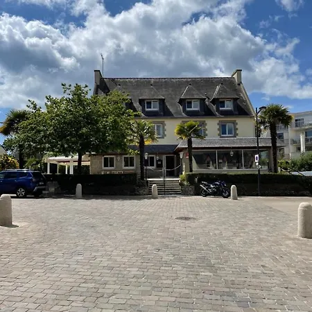 De La Cale Hotel 2*